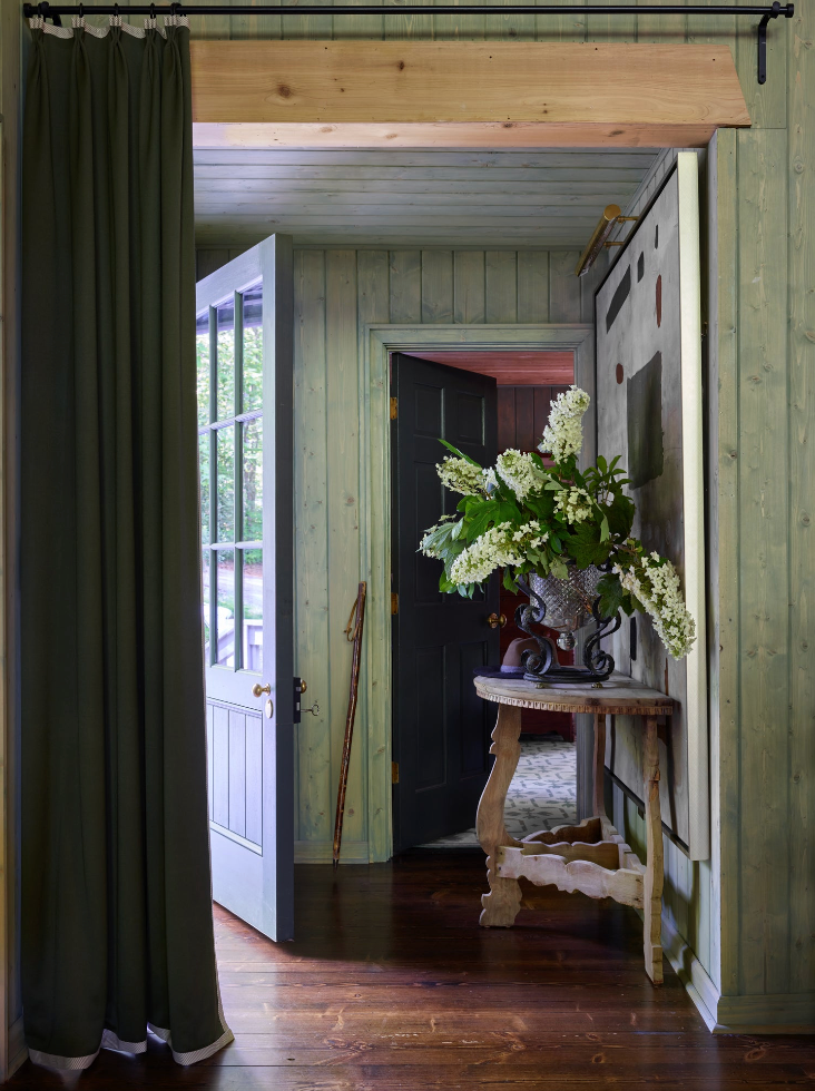 30" Frame Makers Picture Light, Hand-Rubbed Antique Brass